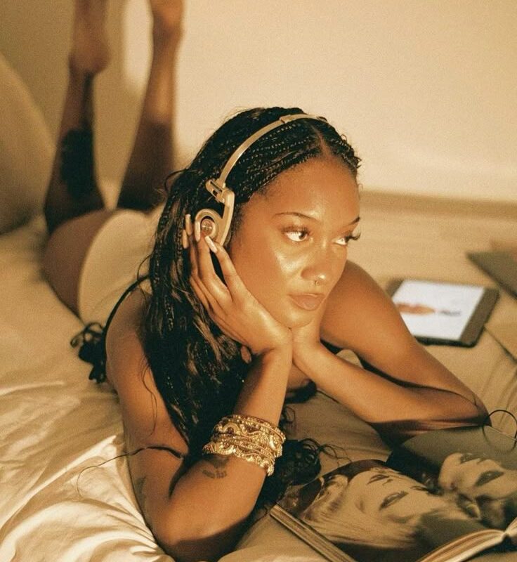 Holiday Blues: Why This Season Feels Heavy (and How to Survive It When You’re Not Feeling Festive)